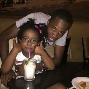 Meet your Posher, Alex